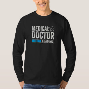 Camiseta Médico Carregando Biolo Médico da Escola Med
