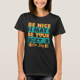 Camiseta Médico Confie Em Mim Quase Um Médico