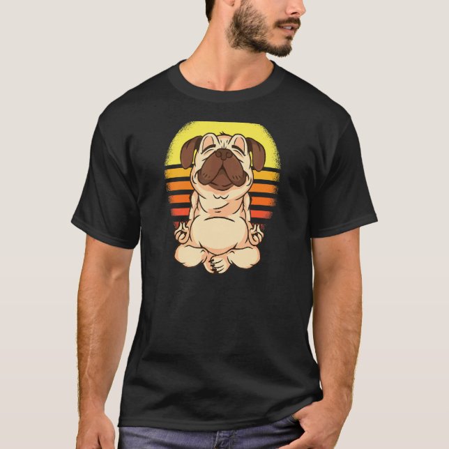 Camiseta Meditação Yoga Pug Budismo Cão Chakra Espiritual (Frente)