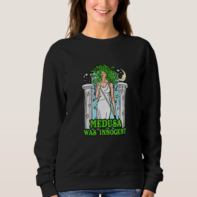 Camiseta Medusa Was Innocent Greek Mythology Greek Ancient  (Frente)