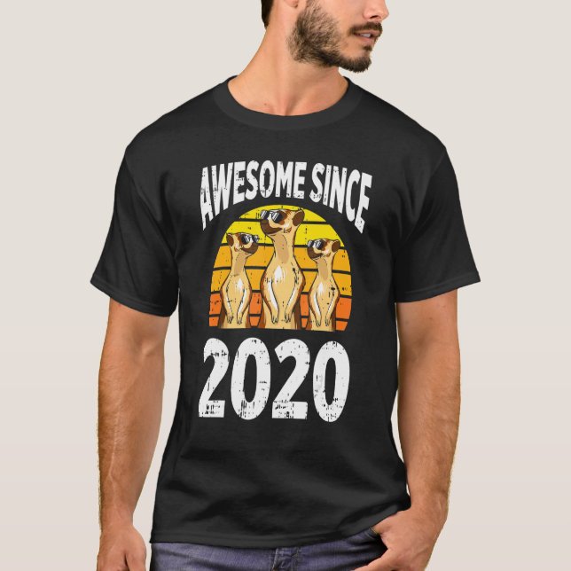 Camiseta Meerkat Incrível Desde 2020 segundo aniversário 2  (Frente)