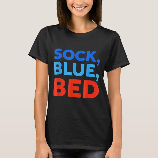 Camiseta Meia Azul Cama Meme Engraçado  (Frente)