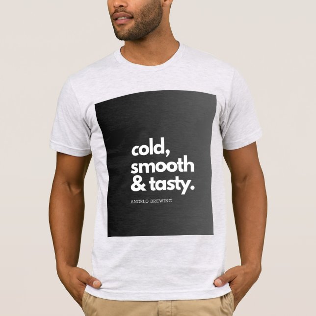 Camiseta meia manga branca e preta com design (Frente)