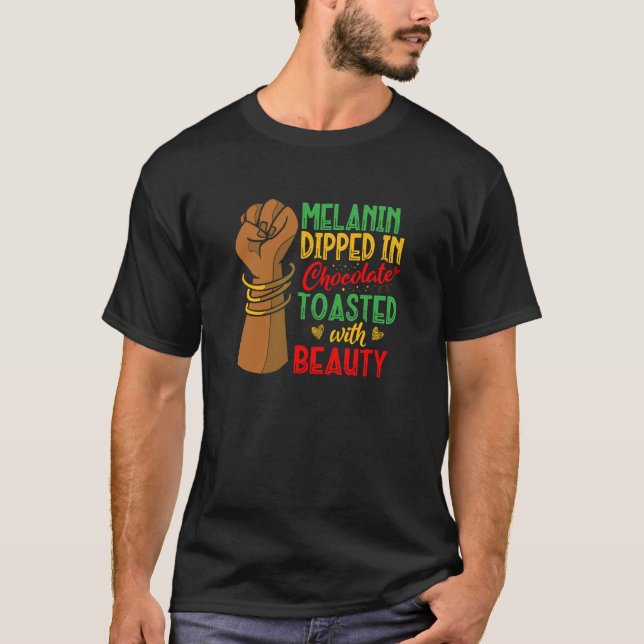 Camiseta Melanina Dipada de Chocolate Torrada Com Bela Ch (Frente)
