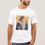 Camiseta Melhor avô do mundo desde 20XX Foto moderna em chi<br><div class="desc">Esta design simples e moderna é composta por tipografia serif e cursiva e adiciona uma foto personalizada</div>