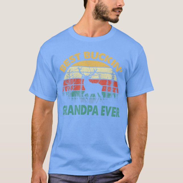 Camiseta Melhor Avô que já Pulou com Cervo Caçando Pulando  (Frente)