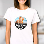 Camiseta Melhor Foto Da Mãe De Cão<br><div class="desc">Melhor Cachorro Personalizado Que Mamãe Nunca. Celebrar a orgulhosa mãe de cachorro na sua vida com esta camiseta personalizada, projetada apenas para ela! O design apresenta texto na moda, ousado, lendo "Melhor Cachorro Mãe Nunca" cercado por um fino quadro circular preto para uma aparência limpa e moderna. Um pequeno sotaque...</div>
