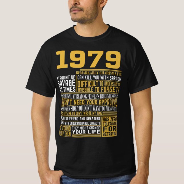Camiseta Melhor Nascer em 1979 Facts for Mens, Womens, Bday (Frente)