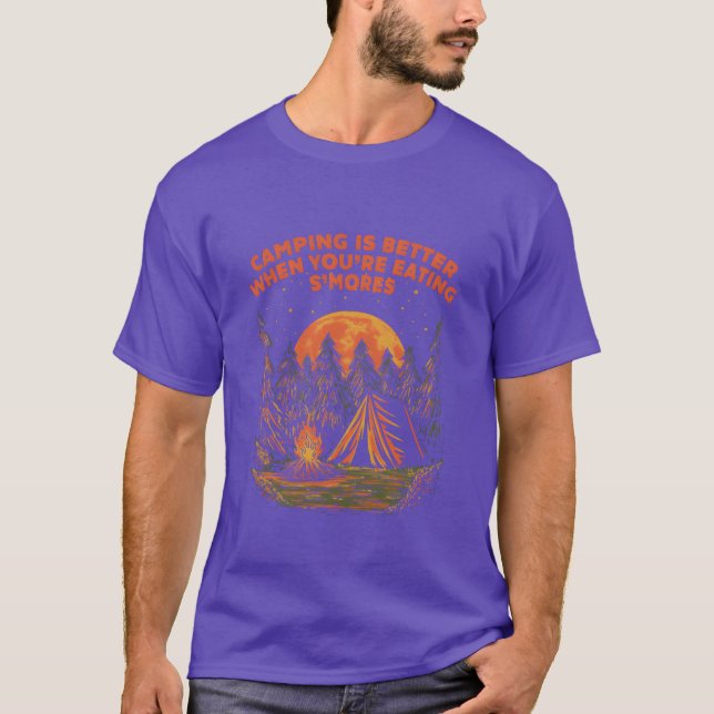 Camiseta Melhor Quando Comendo Smores Comida de Acampamento (Frente)