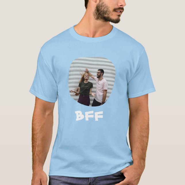 Camiseta Melhores Amigos para o BFF carregar sua foto quadr (Frente)