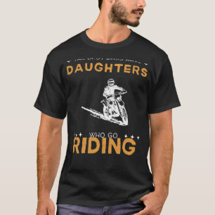 Camiseta Melhores Pais: Filhas Que Vão Andar Engraçadas