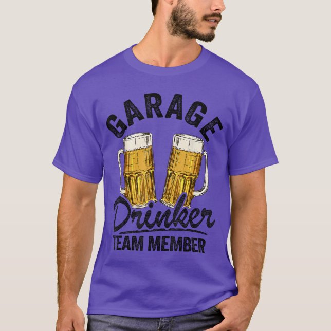 Camiseta Membro da Equipe Beber no Garagem Dia de Bebida Pa (Frente)
