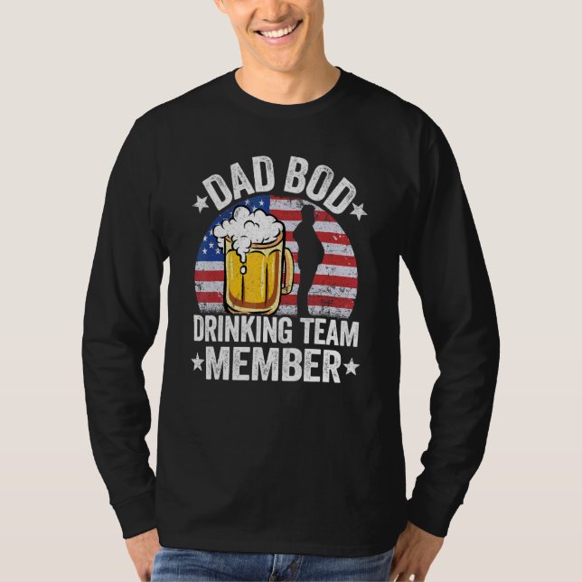 Camiseta Membro da Equipe de Bebendo de Bacalhau do Pai do  (Frente)