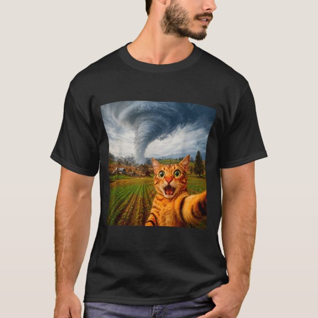 Camiseta Meme de Tornado de Selfie de Gato Engraçado  (Frente)
