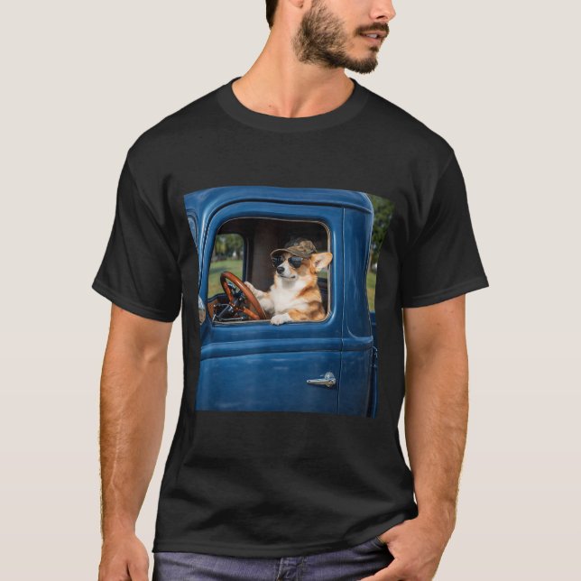 Camiseta Meme Engraçado do Corgi Cachorro Divertido Dirigin (Frente)