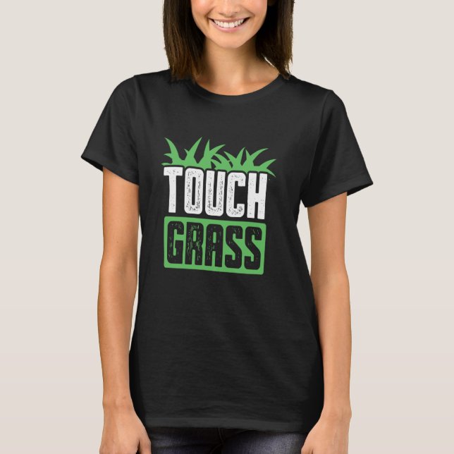 Camiseta Memória de Piada de Grama Tocada Fora de Grama Toc (Frente)