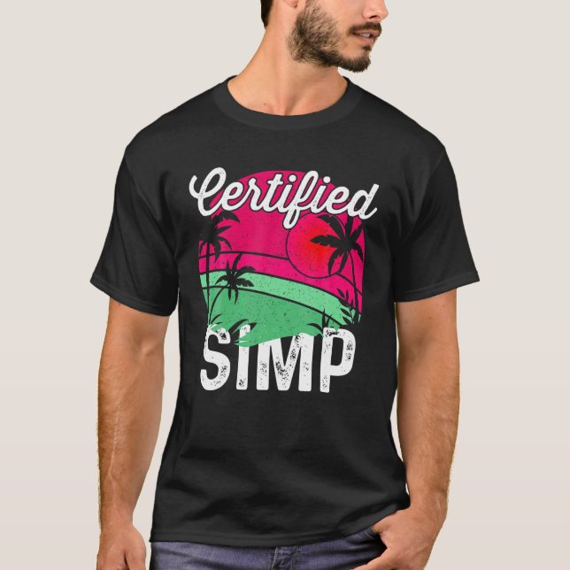 Camiseta Memória Universitária Engraçada SIMP Certified Sim (Frente)