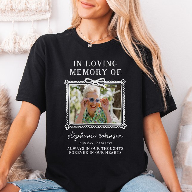 Camiseta Memorial com Moldura de Laço – Sempre em  (Criador carregado)