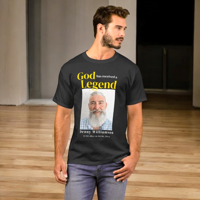 Camiseta Memorial de fotos personalizado moderno (modern photo funeral t-shirt that can double as a memory keepsake )