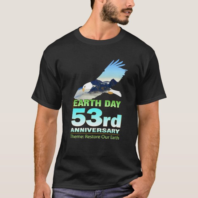 Camiseta Men Women Eco Friendly Attire for Earth Day 2023 (Frente)
