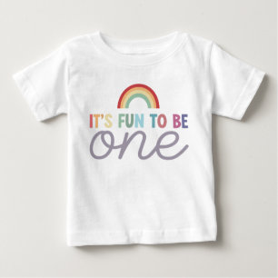 Camiseta Menina Colorida Diversão para ser Um Arco-íris 1º