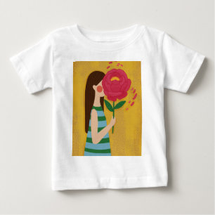 Camiseta menina com flores