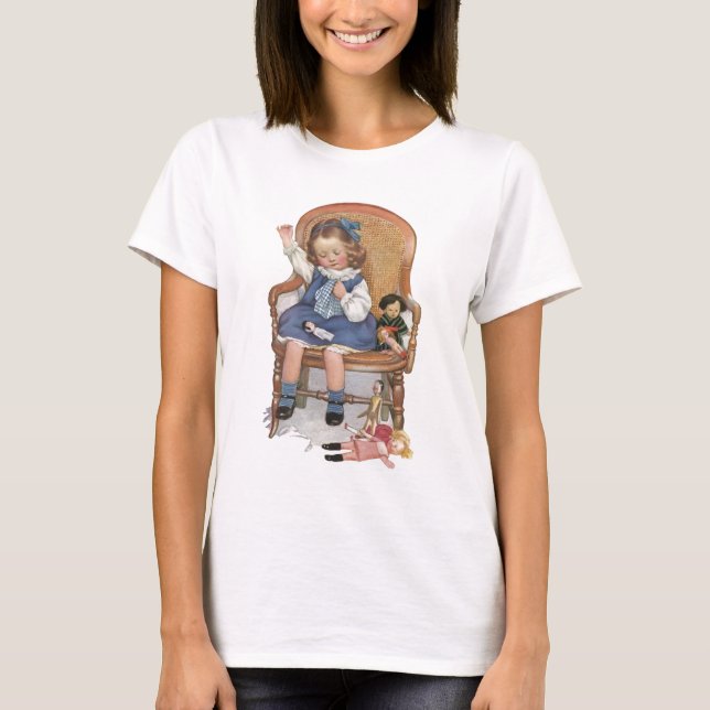 Camiseta Menina Costurando Bonecas (Frente)