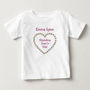 Camiseta Menina da vovó linda personaliza nomes de coração