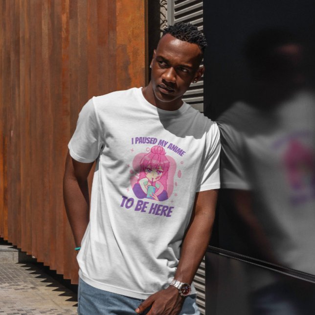 Camiseta Menina de Animação Bonita Bebendo (Criador carregado)