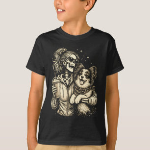 Camiseta Menina Esqueleto Abraçando Cachorro Papillon Café