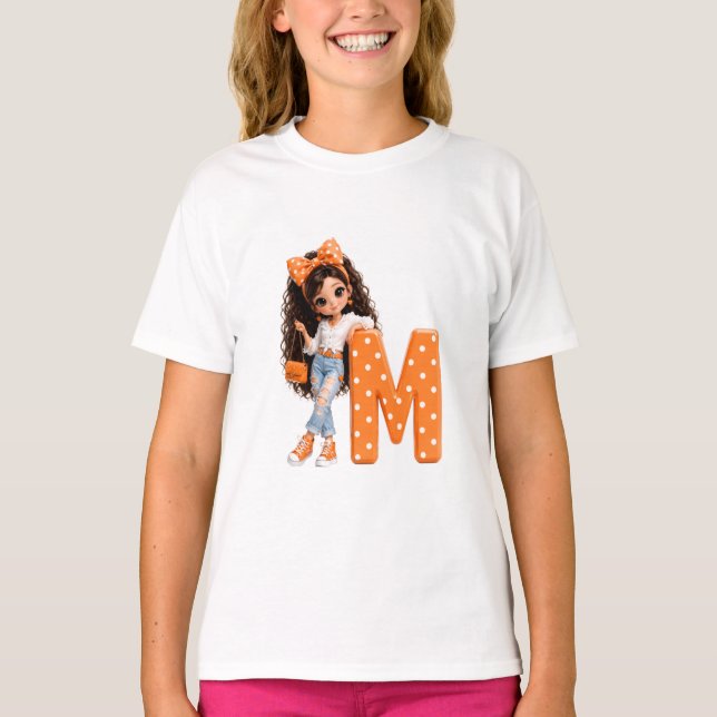 Camiseta Menina Fofa com Cobertor de Lanço da Letra M (Frente)