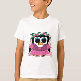 Camiseta Menina Pinguim no Vestido Renascentista