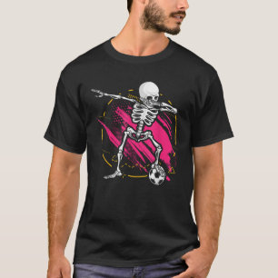 Camiseta Meninas abanando esqueleto bola de futebol