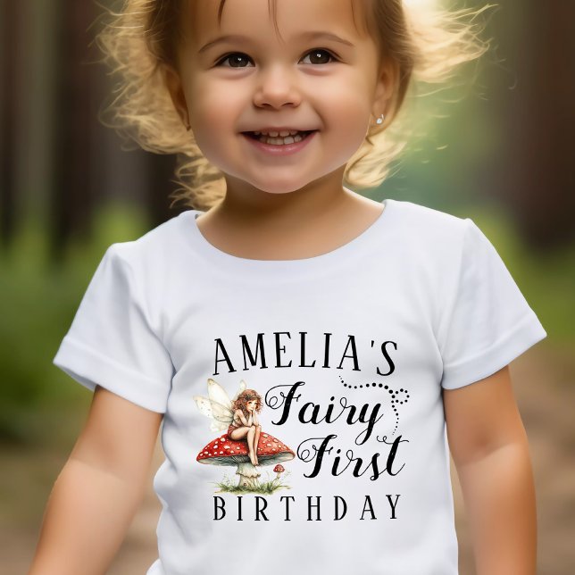 Camiseta Meninas Cogumelos Mágicos Fada Primeiro Aniversári (Magical Mushroom Girls Fairy First Birthday Baby T-Shirt)