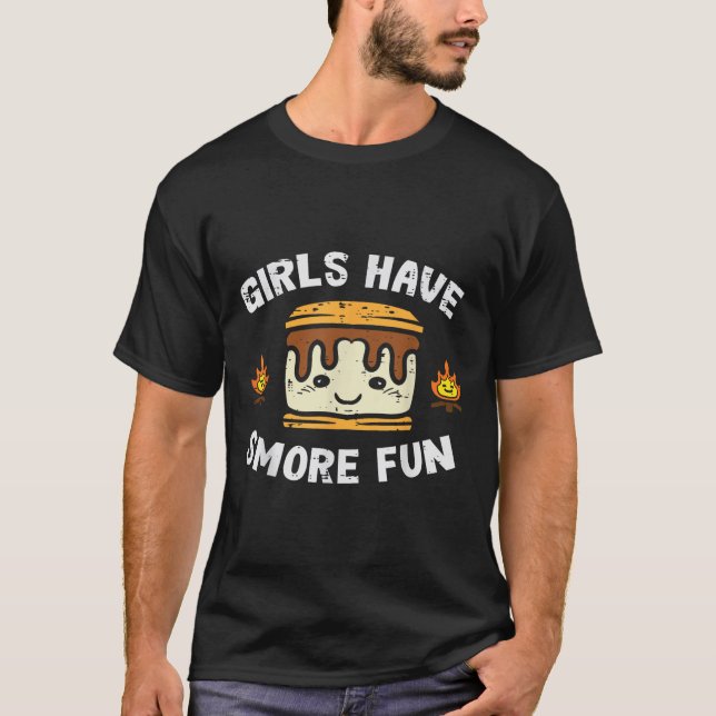 Camiseta Meninas de Acampamento se Divertem Mais Camper Men (Frente)