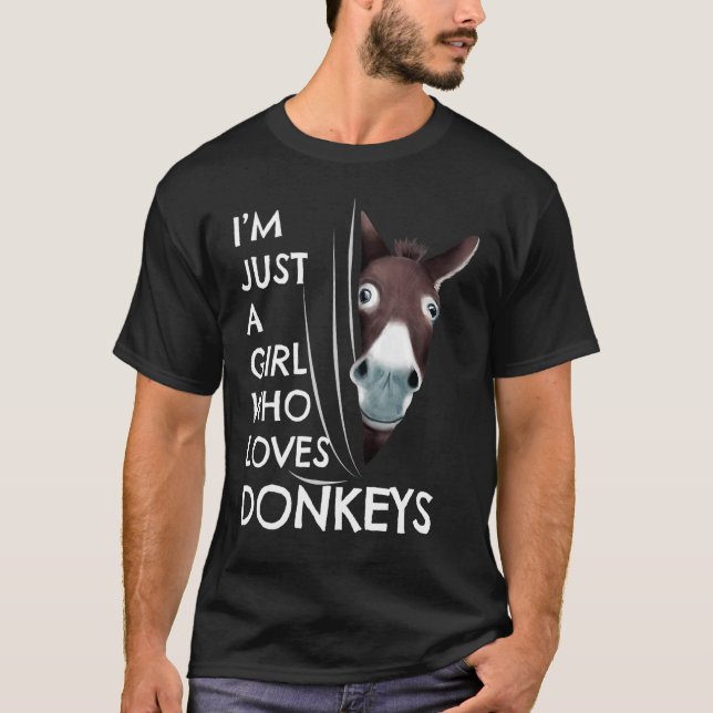 Camiseta Meninas De Donkey Se Tornam Apenas Uma Menina Que  (Frente)