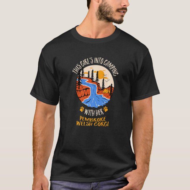 Camiseta Meninas Em Acampamento Com Sua Pembroke Welsh Corg (Frente)