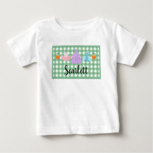 Camiseta Meninas fazem truques ou tratam fantasias de Hallo
