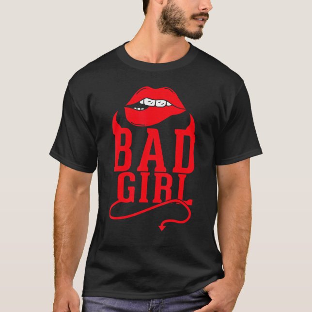 Camiseta Meninas Más Sem Anjo Rebelde Má Atitude Má Malvada (Frente)
