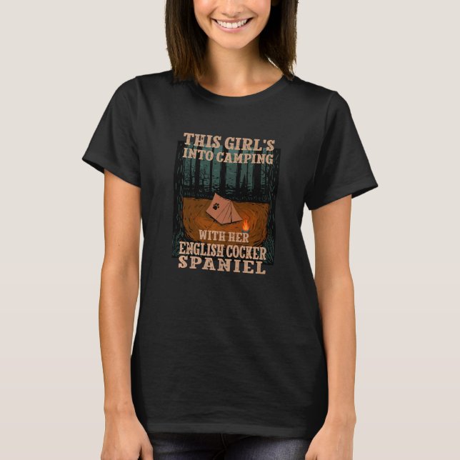 Camiseta Meninas no Acampamento Com o Seu Cocker Spaniel In (Frente)