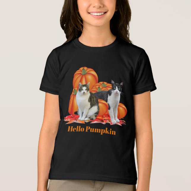Camiseta Meninas Olá Abóbora Estilo Outonal com Gatos Cinza (Frente)