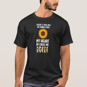Camiseta Menino das mulheres ele meio que roubou meu coraçã