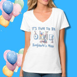Camiseta Menino Mamãe Chame Um Dinossauro Bonito<br><div class="desc">Imaginem como seria divertido combinar a t-shirt do vosso aniversariante — com aqueles dinossauros especiais e o divertido "ONE" — completado com o seu nome de escrita personalizado. Pronto para a foto e muitos dias felizes depois disso. Qualquer pergunta sobre o design apenas envie um chat ou um e-mail para...</div>