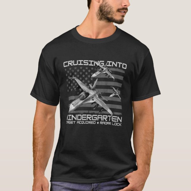 Camiseta Meninos Combatem De Volta Aos Jatos De Combatente  (Frente)