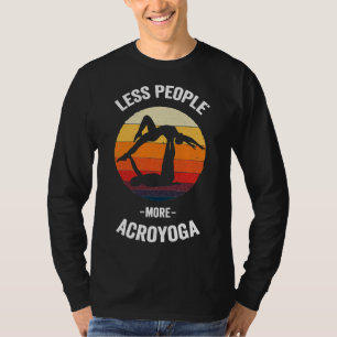Camiseta Menos Pessoas Mais Acroyoga Vintage Acro Yoga