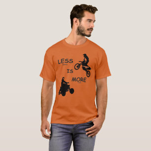 Camiseta Menos (rodas) é mais (divertimento)!  Em cores de