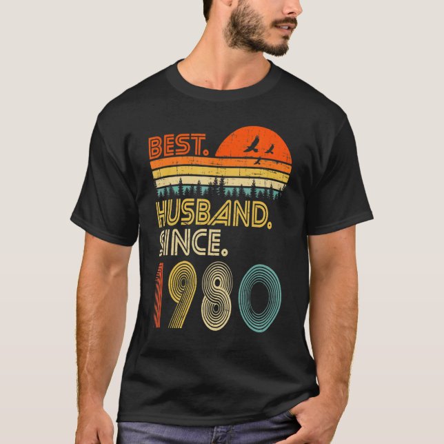 Camiseta Mens 42nd Wedding Anniversary  Best Husband Since  (Frente)