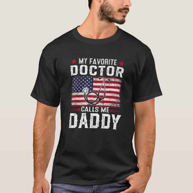 Camiseta Mens American Flag Meu Médico Favorito Me Chama Pa (Frente)