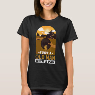 Camiseta Mens Apenas Um Velho Com Um Panorama Dourado Doura