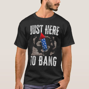 Camiseta Mens aqui para fazer fogo de artifício 4 de julho